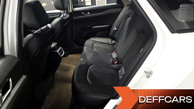 Kia K5 2.0 LPI Prestige купить на сайте DeffCars