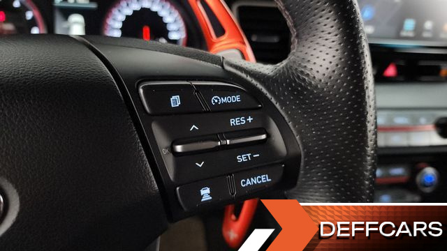 Hyundai VELOSTER 1.6 Turbo Sport Core купить на сайте DeffCars