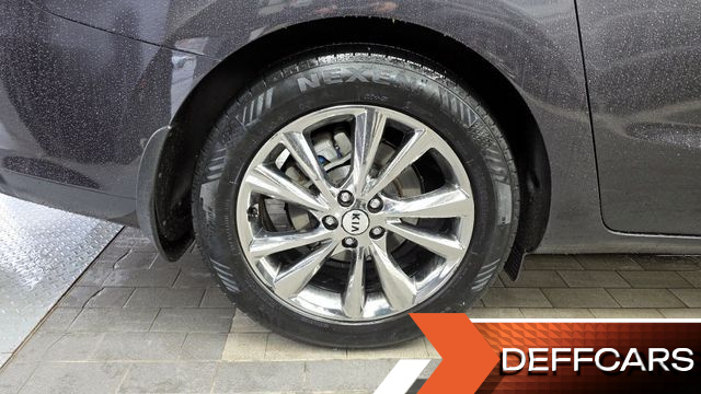 Kia CARNIVAL 9-Seater Prstige купить на сайте DeffCars