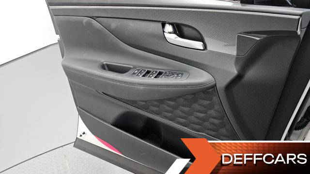 Hyundai SANTAFE Diesel 2.2 2WD Prestige купить на сайте DeffCars
