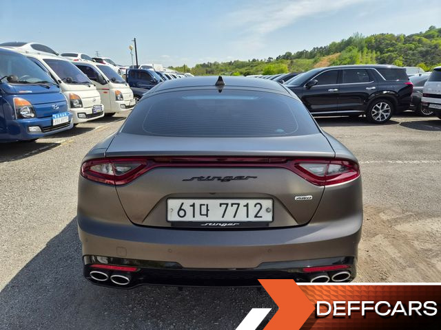 Kia STINGER 2.0 Turbo AWD Platinum купить на сайте DeffCars