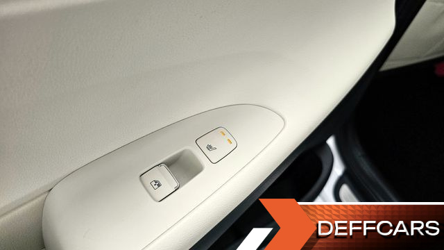 Hyundai GRANDEUR Le Blanc купить на сайте DeffCars