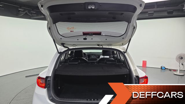 Kia STONIC Diesel 1.6 Prestige купить на сайте DeffCars