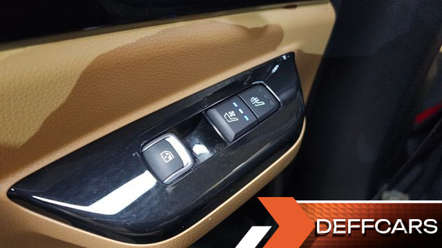 Kia CARNIVAL 9-Seater Signature купить на сайте DeffCars