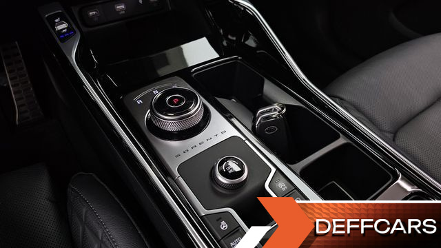 Kia SORENTO Gasoline 2.5T 2WD Gravity купить на сайте DeffCars