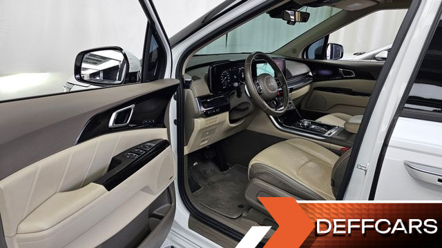 Kia CARNIVAL 9-Seater Hi-Limousine Signature купить на сайте DeffCars