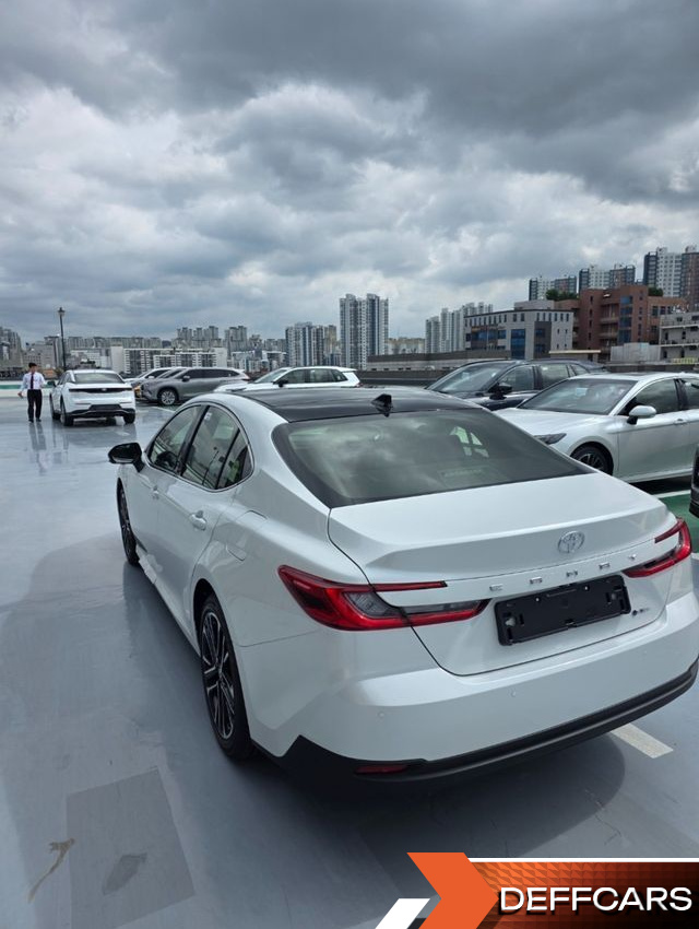Toyota CAMRY 2.5 XLE Premium Hybrid купить на сайте DeffCars
