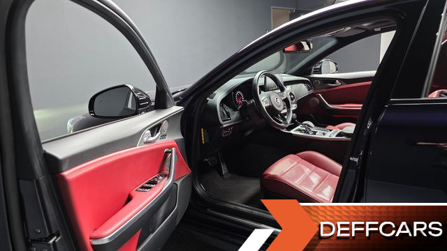 Kia STINGER 2.0 Turbo AWD Platinum купить на сайте DeffCars