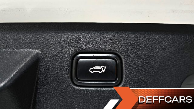 Kia SPORTAGE Signature 2WD купить на сайте DeffCars