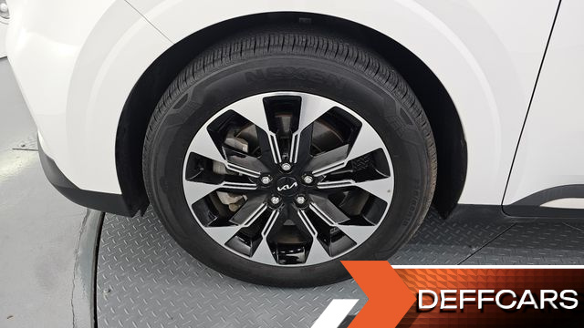 Kia CARNIVAL 9-Seater Noblesse купить на сайте DeffCars