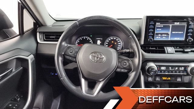 Toyota RAV4 2.5 2WD купить на сайте DeffCars