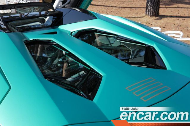 Lamborghini AVENTADOR S LP740-4 Roadster купить на сайте DeffCars