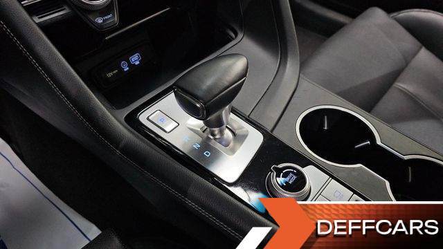 Genesis G70 2.0T Advanced купить на сайте DeffCars