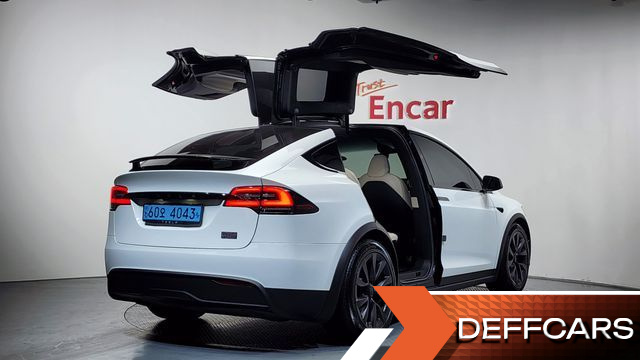 Tesla MODEL X Plaid купить на сайте DeffCars