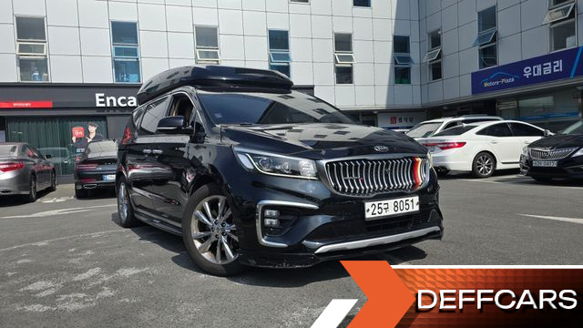 Kia CARNIVAL 9-Seater Hi-Limousine Noblesse Special купить на сайте DeffCars