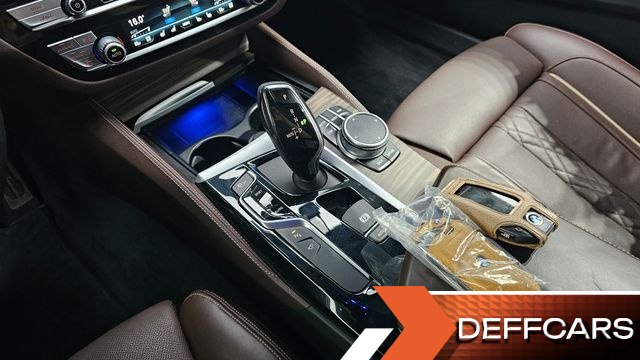 BMW 5-SERIES 530i M Sport Package Plus купить на сайте DeffCars