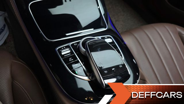 Mercedes E-CLASS E300 4MATIC Exclusive купить на сайте DeffCars