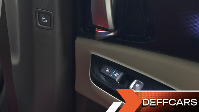 Kia CARNIVAL Diesel 7-Seater Signature купить на сайте DeffCars