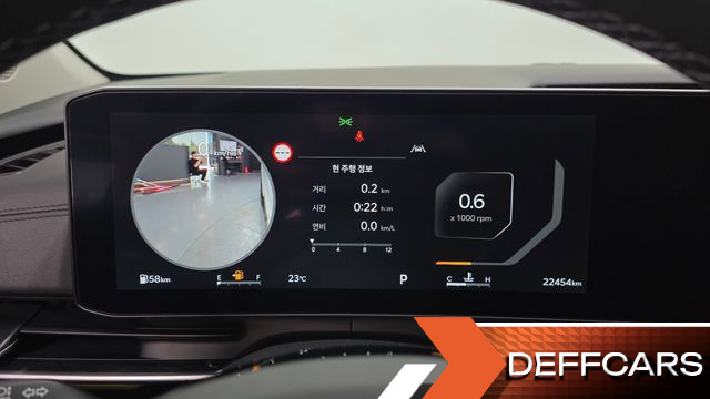 Kia CARNIVAL Gasoline 9-Seater Signature купить на сайте DeffCars