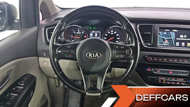 Kia CARNIVAL 11-seater Luxury купить на сайте DeffCars