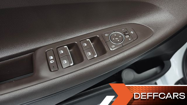 Hyundai GRANDEUR 3.0 LPi Premium купить на сайте DeffCars