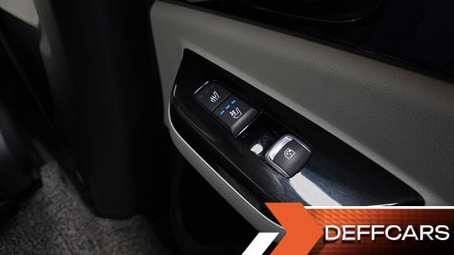Kia CARNIVAL 9-Seater Noblesse купить на сайте DeffCars