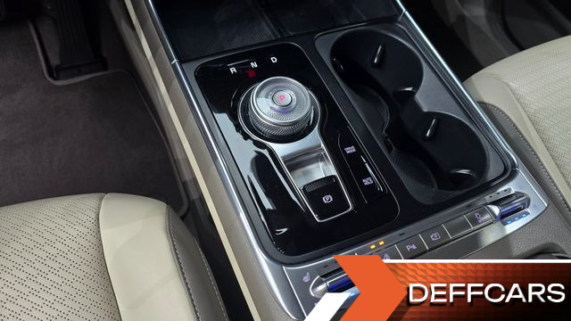 Kia CARNIVAL HEV 7seater Signature купить на сайте DeffCars