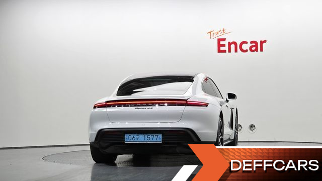 Porsche TAYCAN Base купить на сайте DeffCars