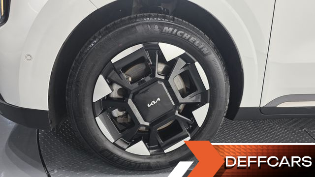 Kia CARNIVAL 9-Seater Noblesse купить на сайте DeffCars