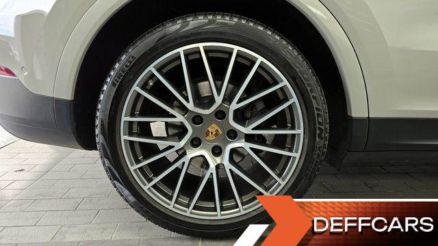 Porsche CAYENNE 3.0 PLATINUM EDITION купить на сайте DeffCars