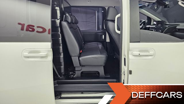 Hyundai STARIA Cargo 5-Seater Modern купить на сайте DeffCars