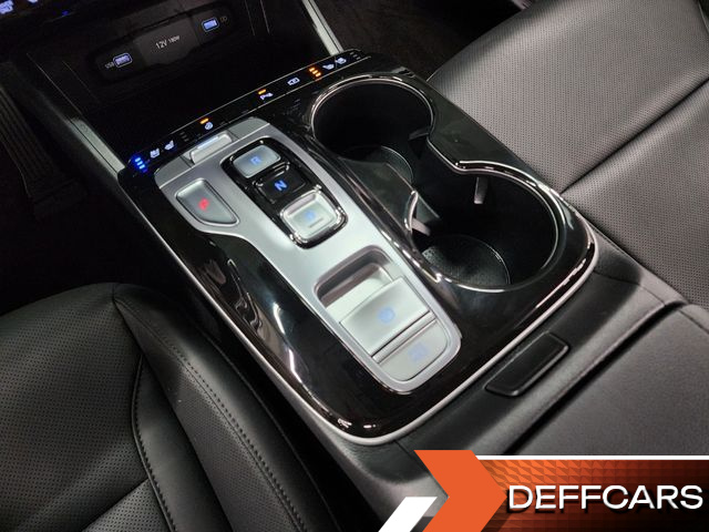 Hyundai TUCSON Premium 2WD купить на сайте DeffCars