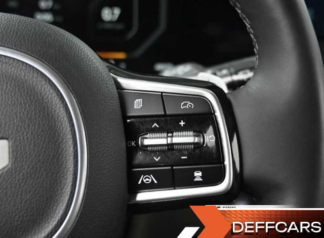 Kia CARNIVAL 9-Seater Noblesse купить на сайте DeffCars