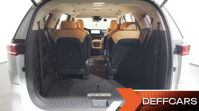 Kia CARNIVAL 9-Seater Noblesse купить на сайте DeffCars