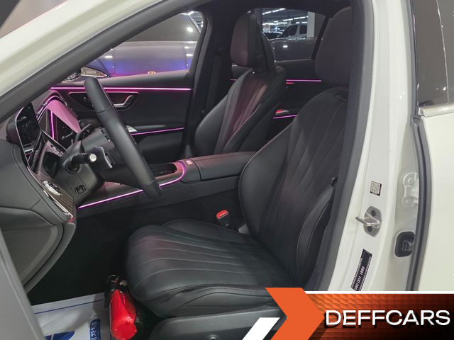 Mercedes E-CLASS E300 4MATIC Exclusive купить на сайте DeffCars