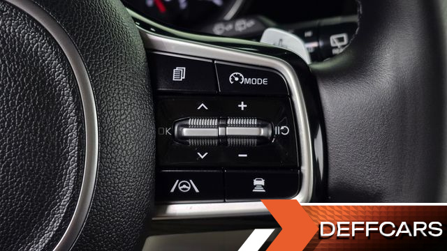 Kia CARNIVAL 9-Seater Noblesse купить на сайте DeffCars