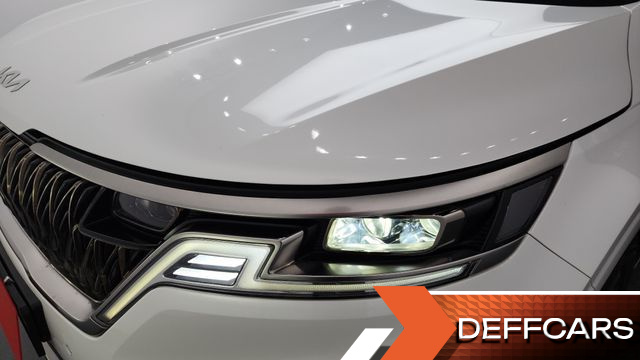 Kia CARNIVAL 9-Seater Signature купить на сайте DeffCars