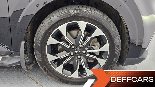 Kia CARNIVAL 9-Seater Signature купить на сайте DeffCars