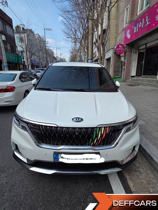 Kia CARNIVAL 9-Seater Signature купить на сайте DeffCars