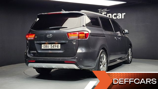 Kia CARNIVAL 9-Seater Noblesse Special купить на сайте DeffCars