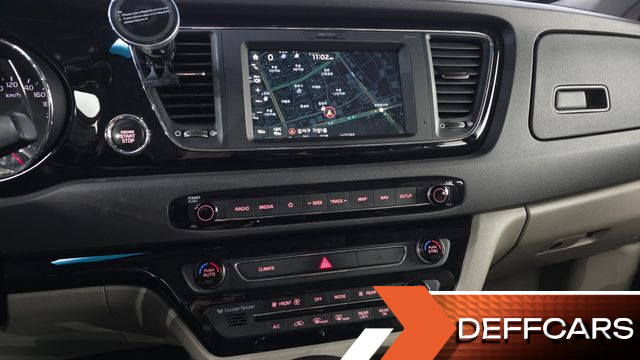 Kia CARNIVAL 7-seater Limousine President купить на сайте DeffCars