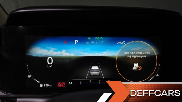 Kia CARNIVAL 9-Seater Signature купить на сайте DeffCars