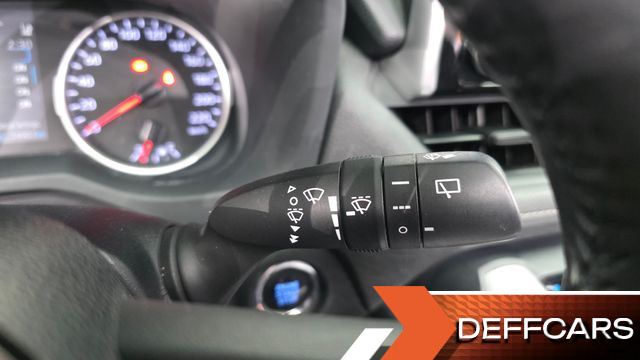 Toyota RAV4 2.5 2WD купить на сайте DeffCars