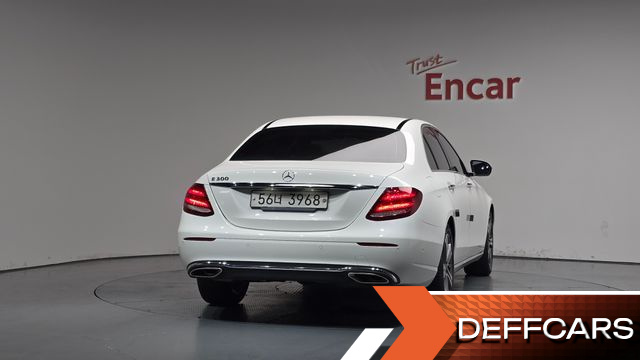 Mercedes E-CLASS E300 Avantgarde купить на сайте DeffCars