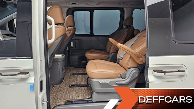 Hyundai STARIA 4WD Lounge 9-Seater Inspiration купить на сайте DeffCars