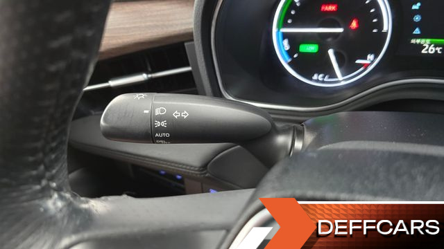 Toyota AVALON 2.5 Hybrid купить на сайте DeffCars