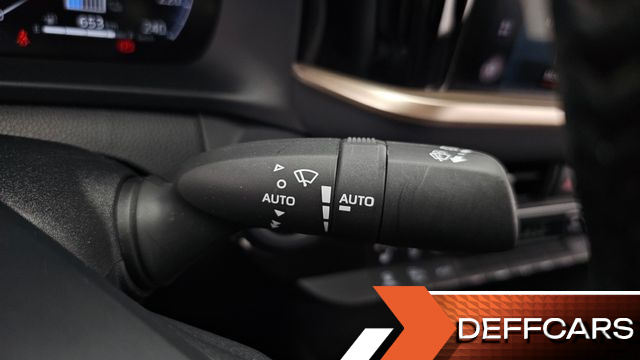 Toyota CROWN 2.5 4WD Hybrid купить на сайте DeffCars