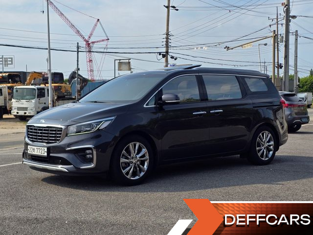 Kia CARNIVAL 9-Seater Noblesse Special купить на сайте DeffCars
