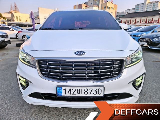 Kia CARNIVAL 9-Seater Prstige купить на сайте DeffCars