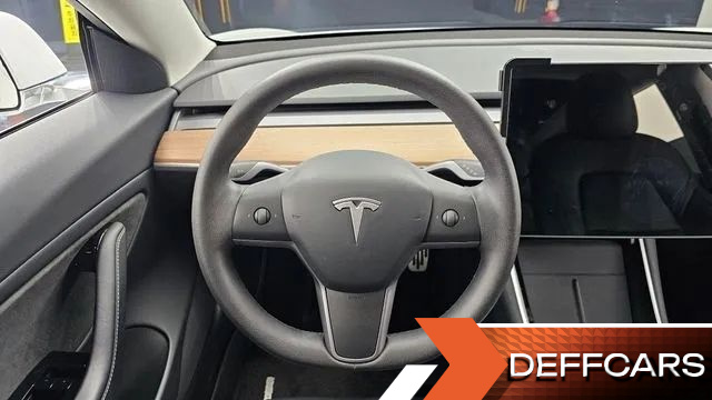 Tesla MODEL 3 Long Range AWD купить на сайте DeffCars
